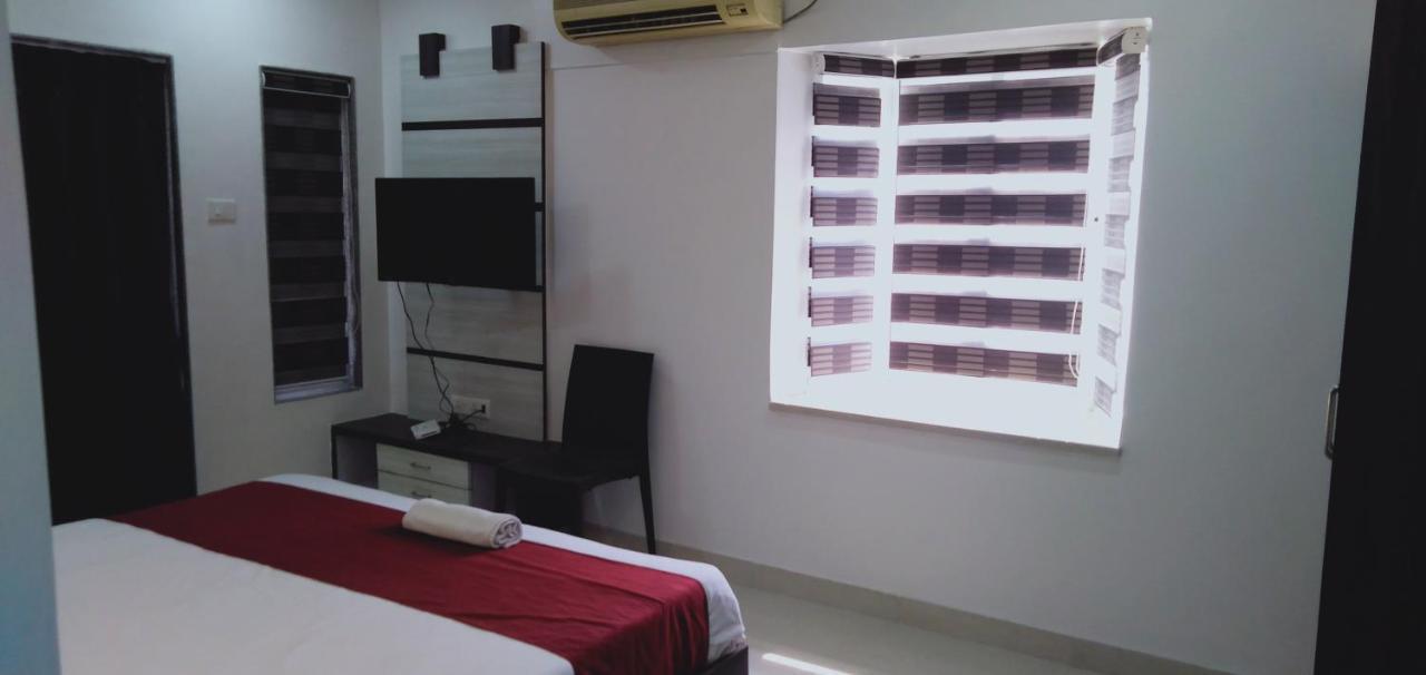 Hotel White House Pune Exterior foto