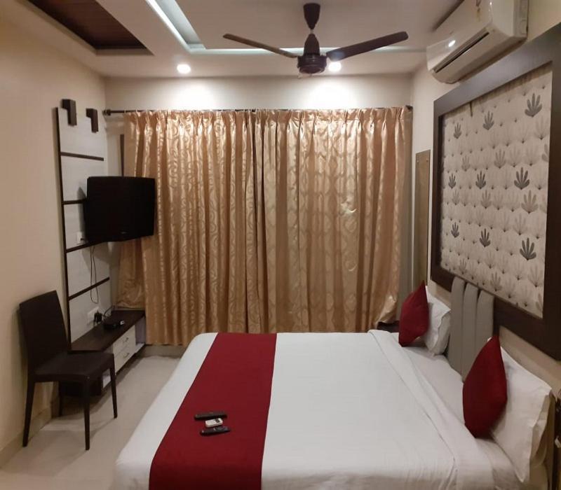 Hotel White House Pune Exterior foto